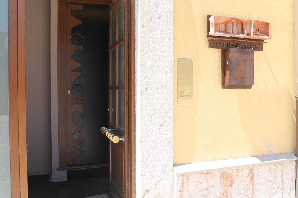 Bed and Breakfast La Grande Casa Valpolicella Сант-Амброджо-ди-Вальполичелла Экстерьер фото