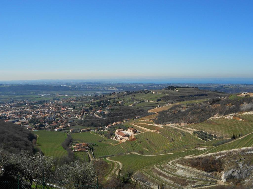 Bed and Breakfast La Grande Casa Valpolicella Сант-Амброджо-ди-Вальполичелла Экстерьер фото